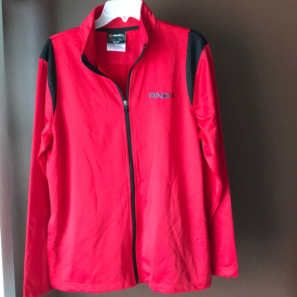 Men’s Andi Athletic long sleeve zip down top.